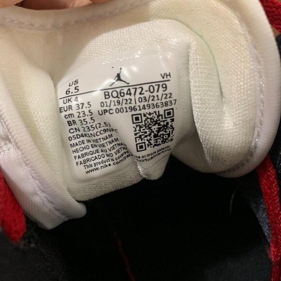 Air Jordan 1 Mid Chicago Black Toe Red White Size 6.5 Worn Once - Picture 3 of 9